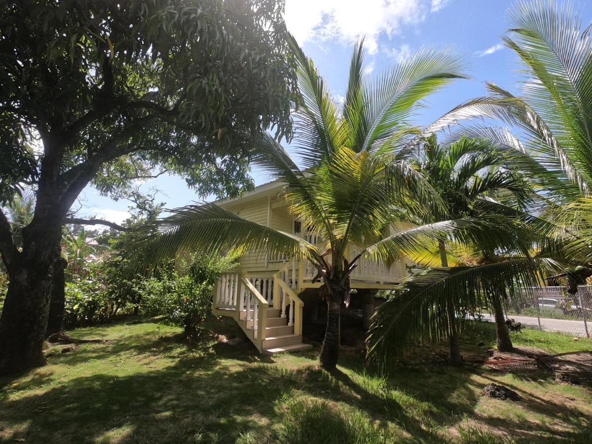 Single-Family Home With Gated Tropical Yard Вест-Энд Экстерьер фото